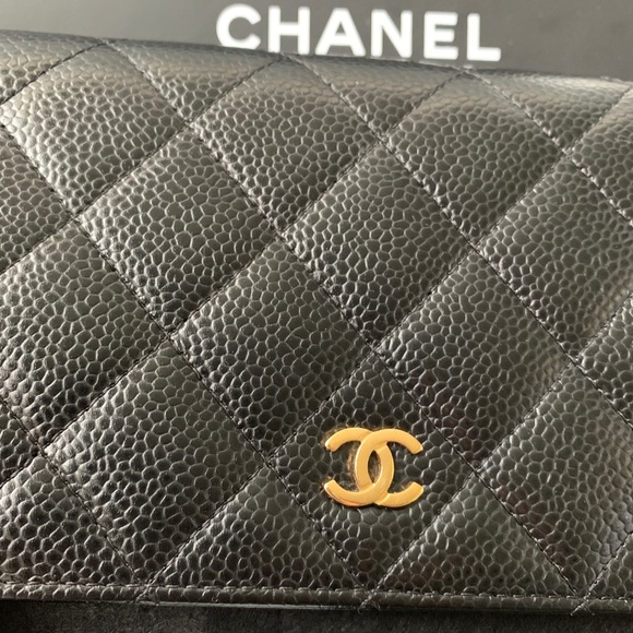 ❌SOLD❌Authentic CHANEL WOC⚠️No low ball Pls - Picture 2 of 8